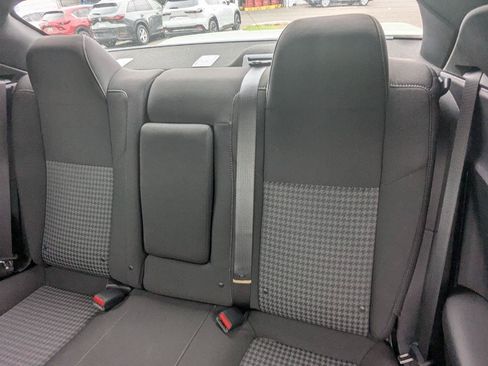 Used 2022 Dodge Challenger R/T RWD image 8