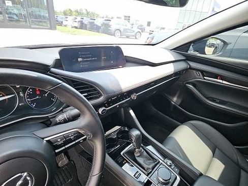 Used 2025 MAZDA MAZDA3 s FWD image 17