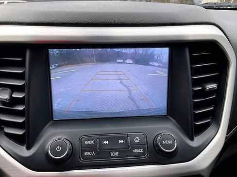 Used 2019 GMC Acadia SLT image 13