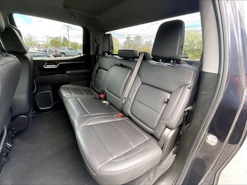 Used 2025 GMC Sierra 1500 SLT AWD/4WD image 25