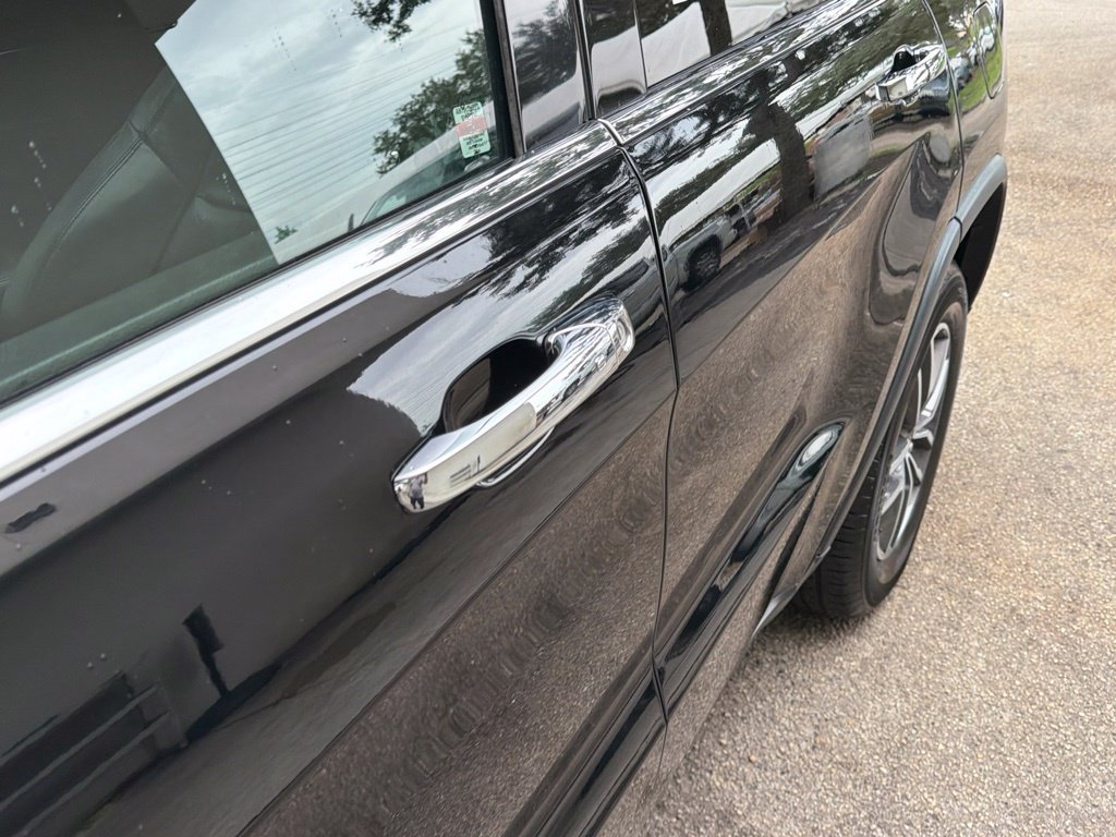 Used 2020 Jeep Grand Cherokee Limited w/ Luxury Group II RWD image 18