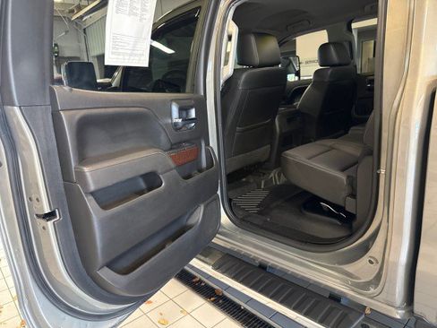 Used 2017 GMC Sierra 2500 SLT AWD/4WD image 24