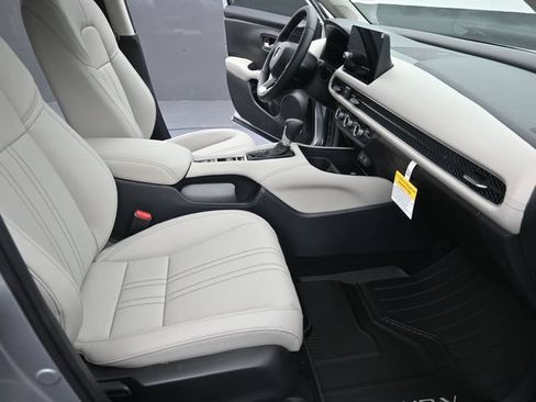 New 2026 Honda HR-V EX-L image 14