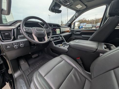Used 2024 GMC Sierra 2500 Denali w/ Denali Reserve Package image 17