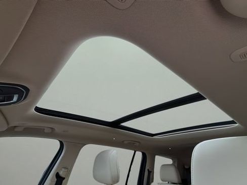 Used 2021 Jeep Grand Cherokee L Limited image 19