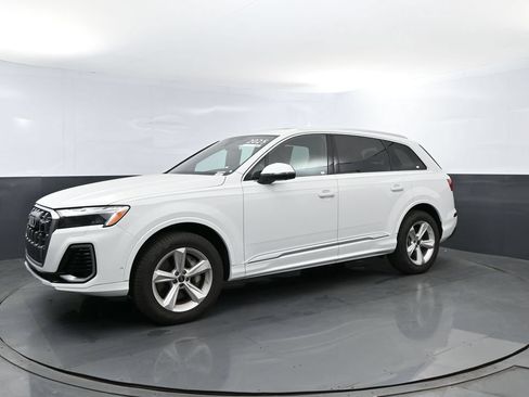 Used 2025 Audi Q7 3.0T Premium w/ Convenience Package AWD/4WD image 1