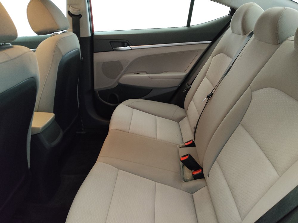 Used 2020 Hyundai Elantra SE FWD image 18