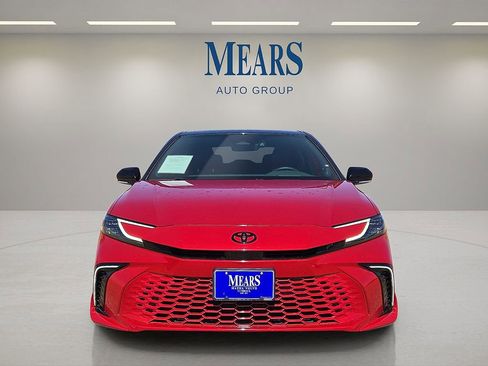 Used 2025 Toyota Camry XSE w/ Premium Package image 8