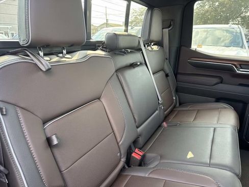 Used 2023 GMC Sierra 1500 Denali w/ Technology Package image 12