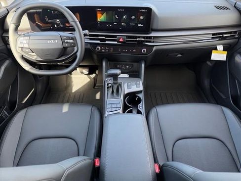 New 2026 Kia Sportage EX image 15