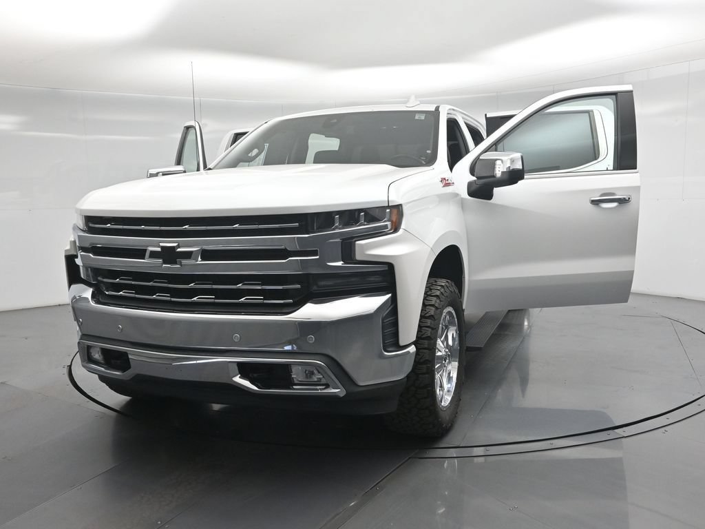 Used 2019 Chevrolet Silverado 1500 LTZ w/ LTZ Plus Package AWD/4WD image 29