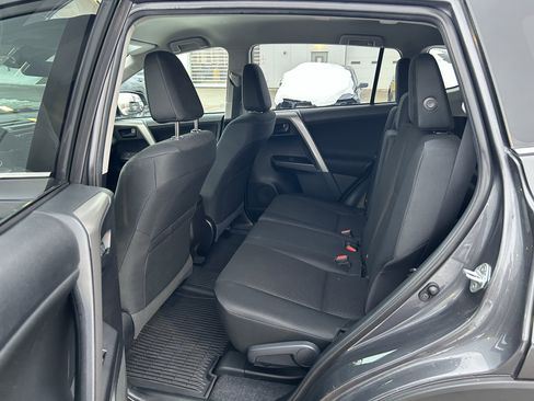 Certified 2018 Toyota RAV4 LE image 16