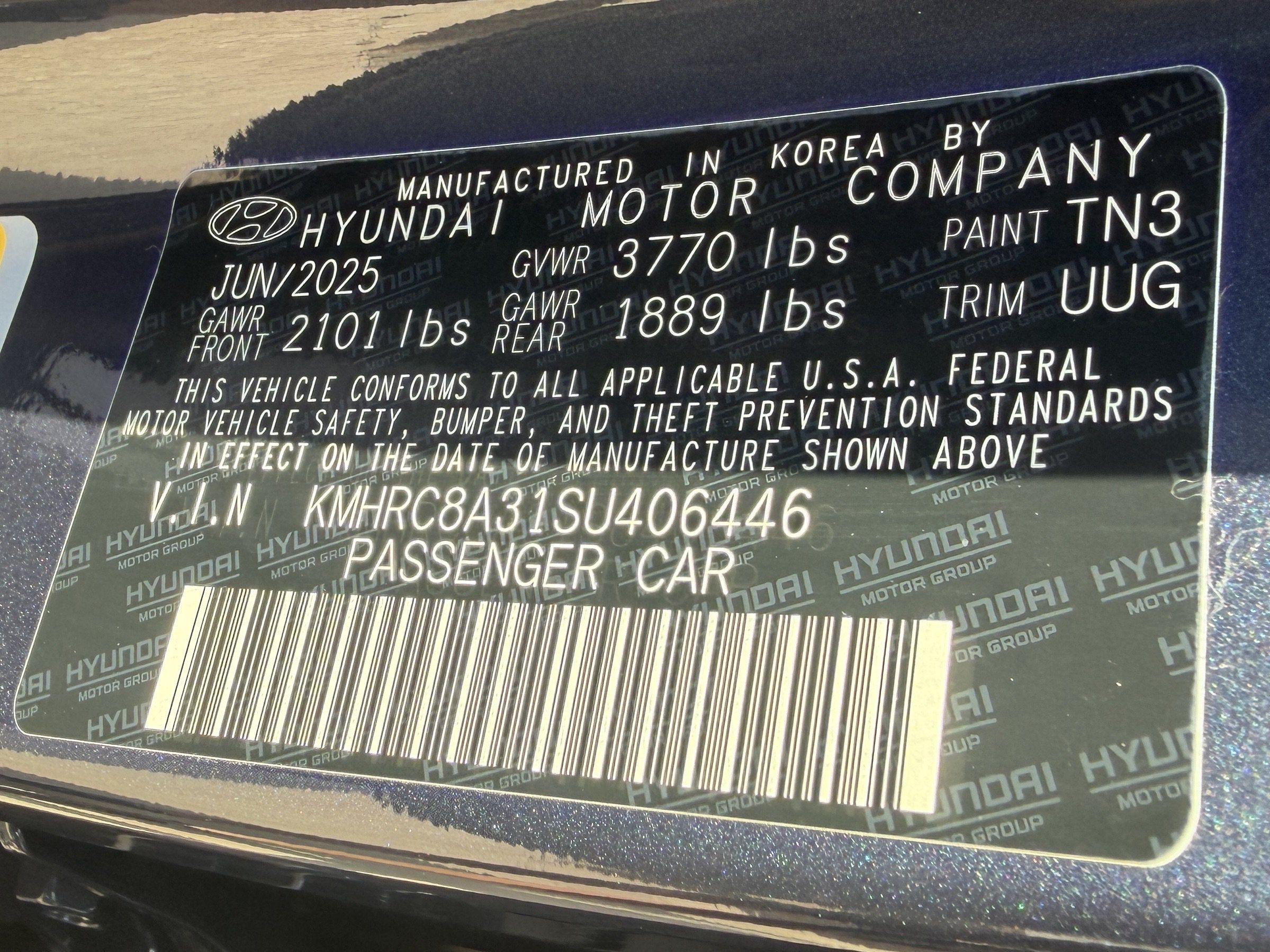 Certified 2025 Hyundai Venue Limited FWD image 14