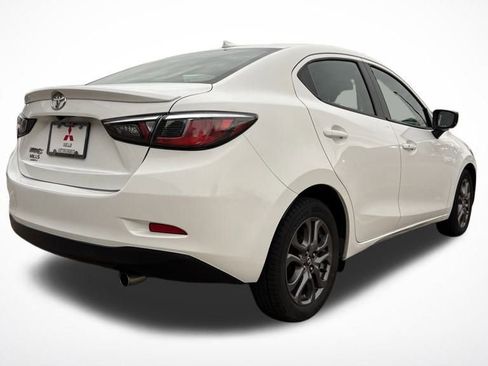 Used 2019 Toyota Yaris LE image 7