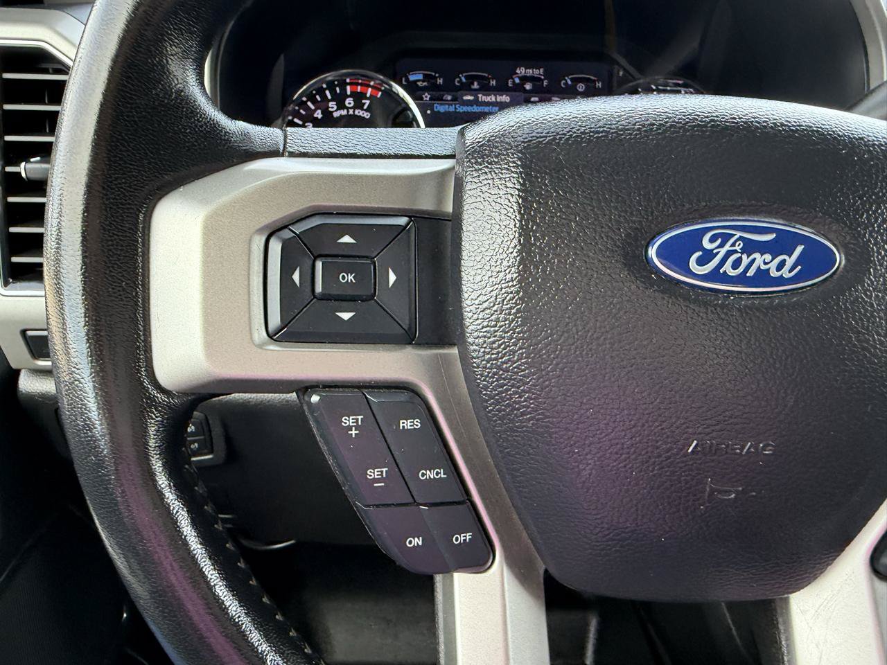 Used 2021 Ford F250 Lariat w/ Chrome Package AWD/4WD image 24