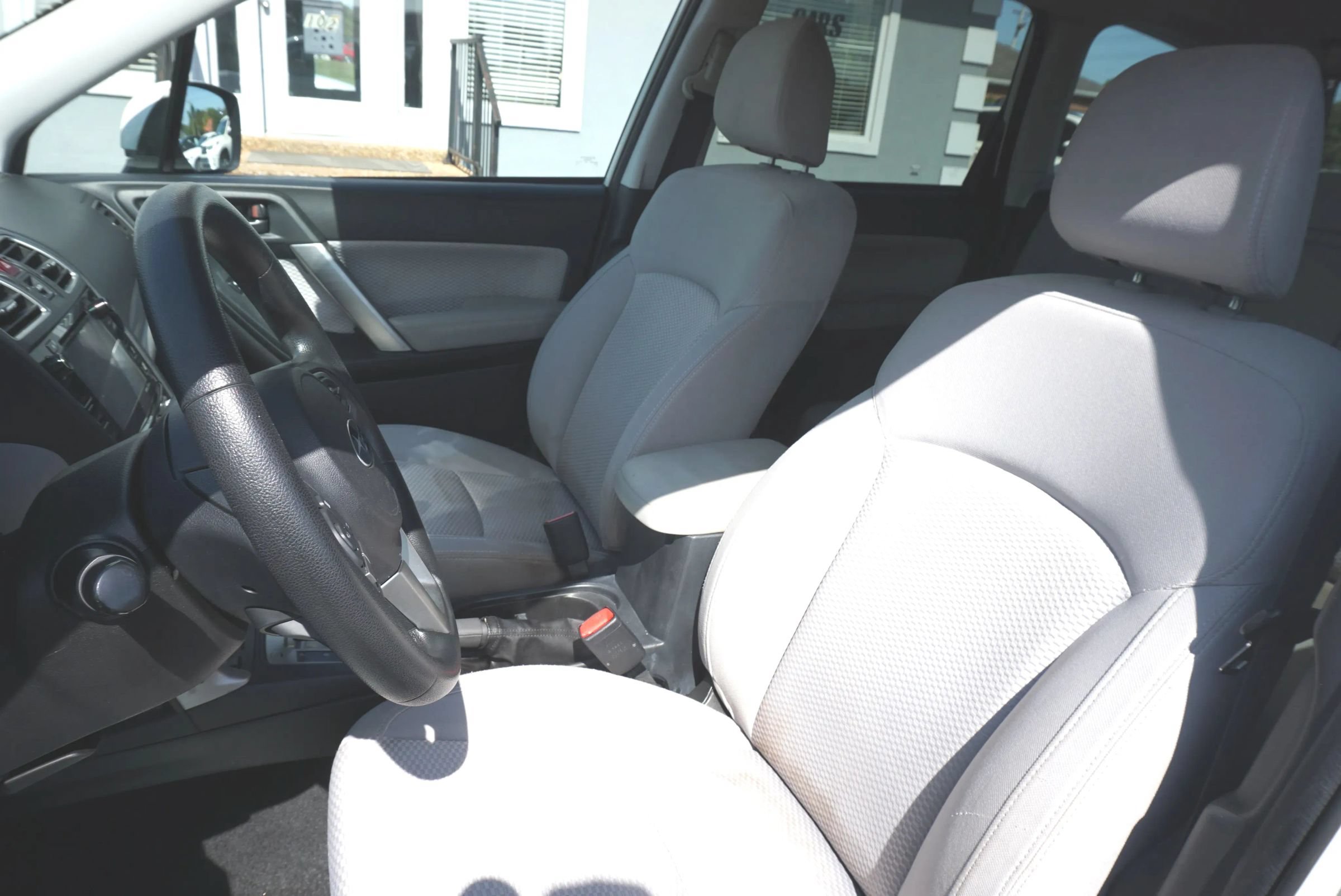 Used 2017 Subaru Forester 2.5i Premium AWD/4WD image 22