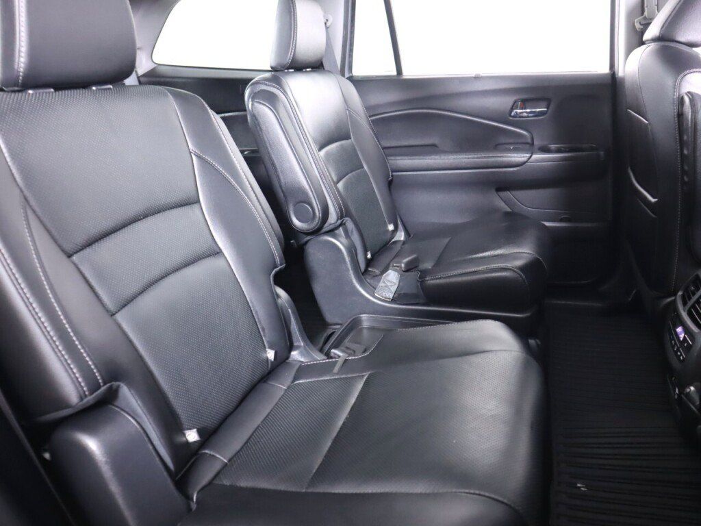 Used 2017 Honda Pilot Elite image 52