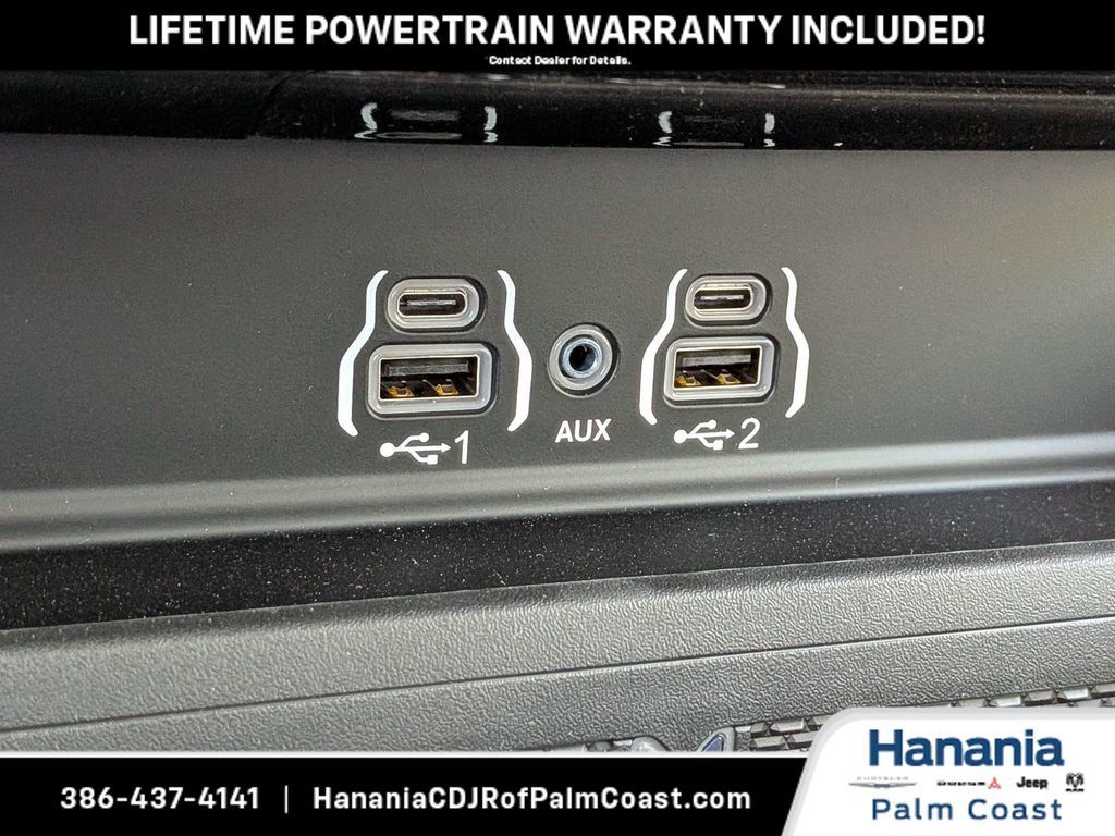 New 2026 RAM 2500 Laramie AWD/4WD image 25