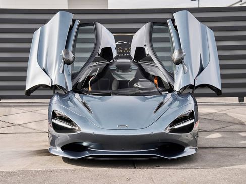 Used 2024 McLaren 750S image 8