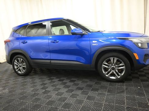 Used 2021 Kia Seltos LX AWD/4WD image 17