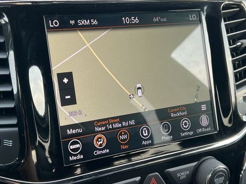 Used 2020 Jeep Grand Cherokee Limited AWD/4WD image 24