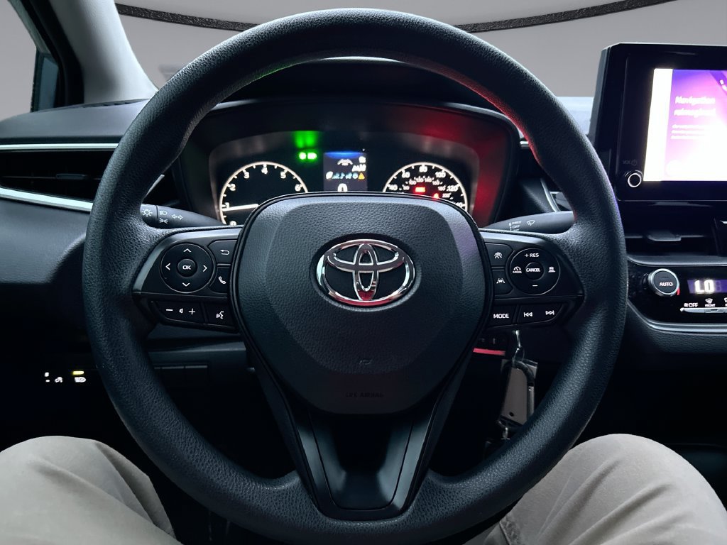 Used 2023 Toyota Corolla LE FWD image 14