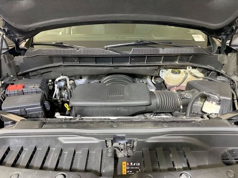 Used 2023 Chevrolet Silverado 1500 RST AWD/4WD image 19
