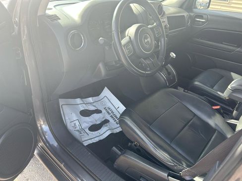 Used 2016 Jeep Patriot High Altitude image 10