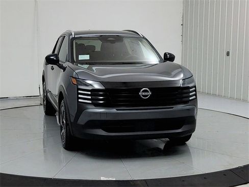 New 2026 Nissan Kicks SV w/ SV Premium Package image 2