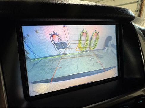 Used 2018 Chevrolet Tahoe LT image 18