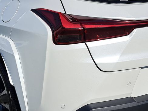 Used 2025 Lexus UX 300h AWD w/ Cold Area Package image 37