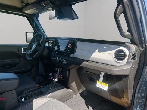 New 2026 Jeep Gladiator Sport AWD/4WD image 39