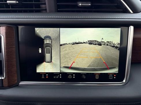 Used 2023 GMC Yukon Denali Ultimate AWD/4WD image 24