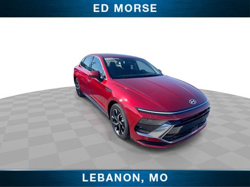 Used 2025 Hyundai Sonata SEL FWD image 2