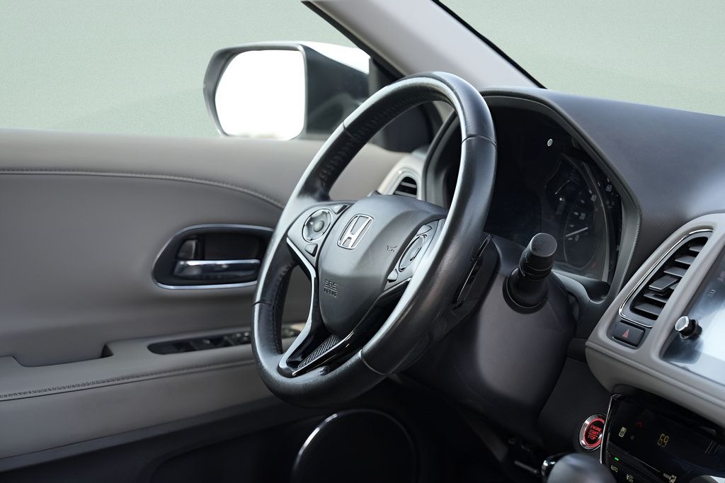 Used 2019 Honda HR-V EX-L image 12