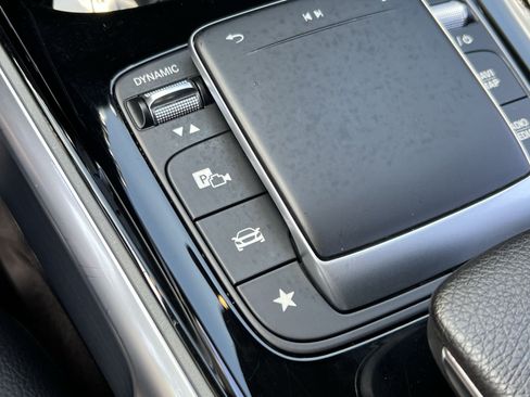 Used 2021 Mercedes-Benz GLB 250 image 39