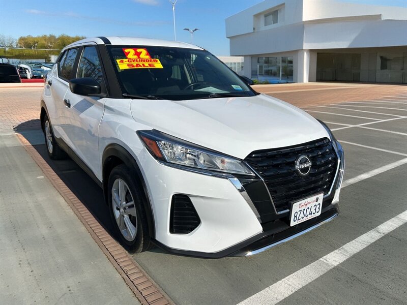 Used 2022 Nissan Kicks S FWD image 1