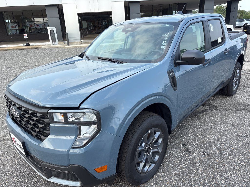 New 2026 Ford Maverick XLT AWD/4WD image 4
