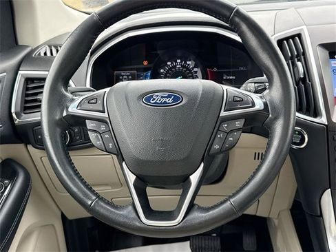Used 2019 Ford Edge Titanium w/ Equipment Group 301A image 25