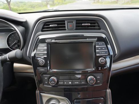 Used 2019 Nissan Maxima Platinum w/ Reserve Package image 37