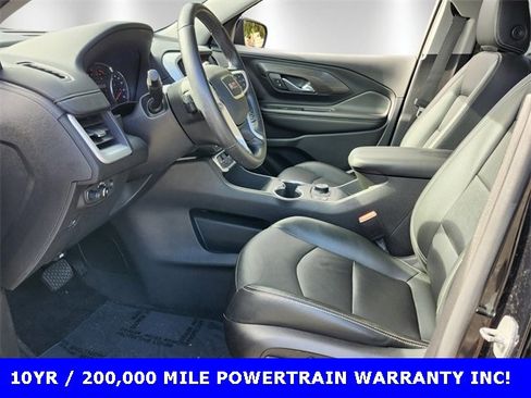 Used 2022 GMC Terrain SLT w/ Elevation Edition image 8