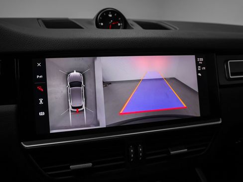 Certified 2023 Porsche Cayenne AWD/4WD image 37