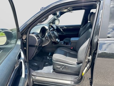 Used 2023 Lexus GX 460 Premium w/ Premium Package AWD/4WD image 10