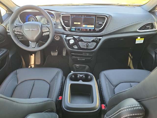 New 2026 Chrysler Pacifica Select w/ S Appearance Package FWD image 9