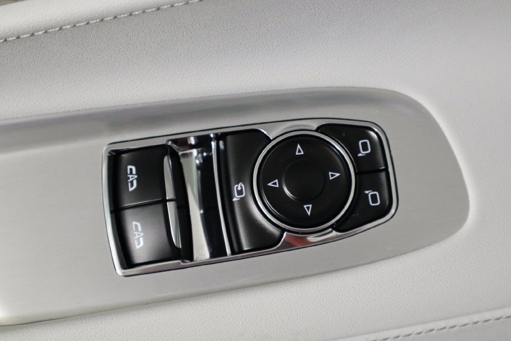 Used 2024 Chevrolet Corvette Stingray Preferred Cpe w/ 2LT RWD image 13