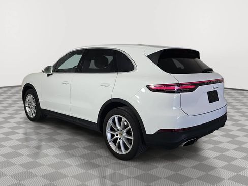 Used 2023 Porsche Cayenne w/ Premium Package AWD/4WD image 6