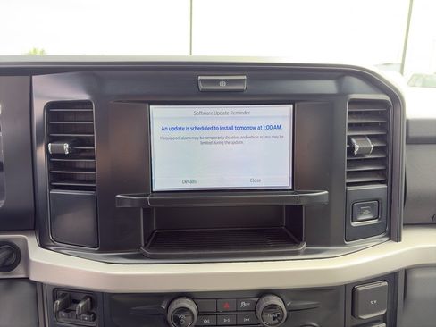 Used 2025 Ford F250 XLT AWD/4WD image 15