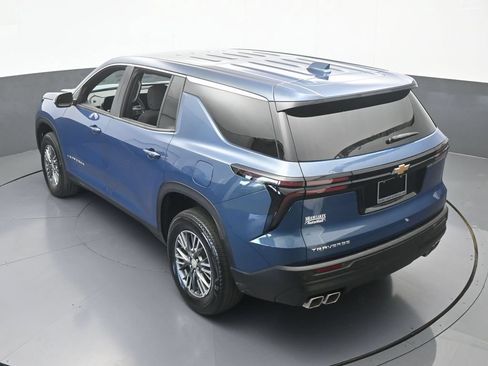 Used 2024 Chevrolet Traverse LS FWD image 59