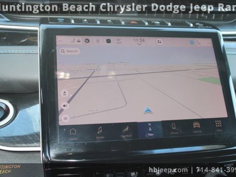 Used 2023 Jeep Grand Cherokee Trailhawk image 28