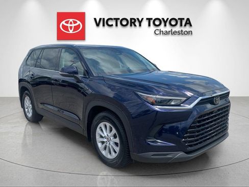 Used 2024 Toyota Grand Highlander AWD image 5